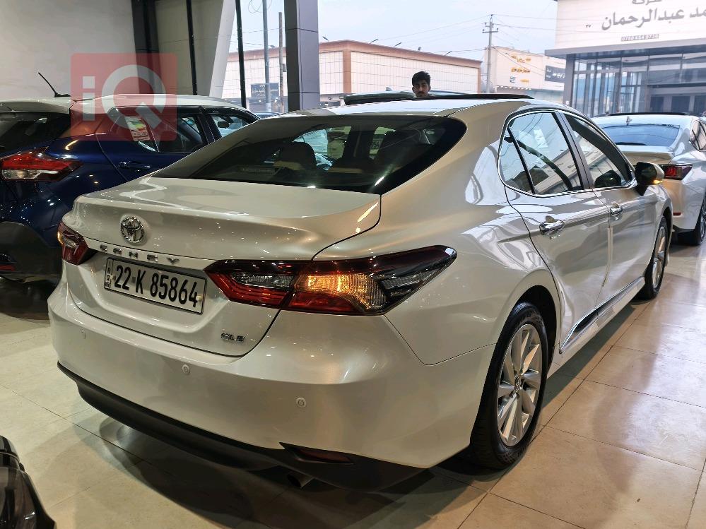 تۆیۆتا کامری